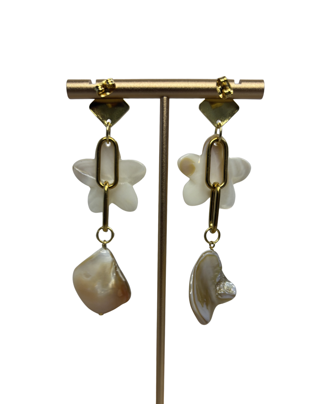 (限定イベント価格）Natural Shell * Pulmeria Earring