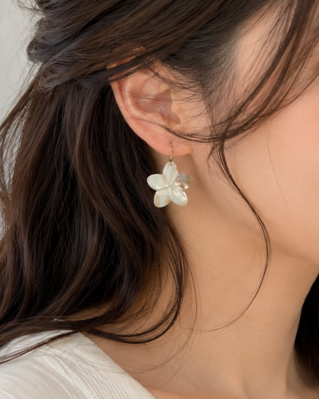 Ocean Pulmeria Earring